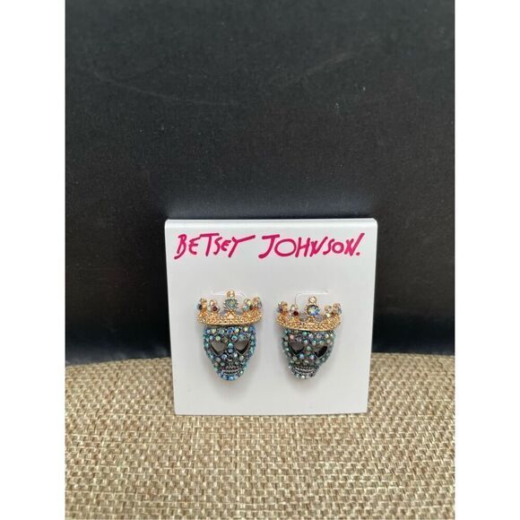 NEW Betsey Johnson Gold & Gunmetal Tone Pave Crystal Skeleton King Stud Earrings - Picture 1 of 5